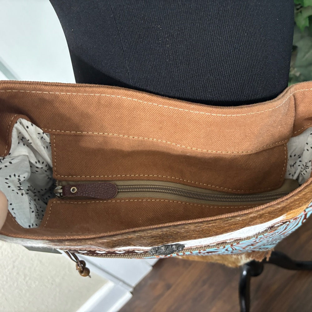 Myra Peridot Crossbody/Shoulder Hairon Leather Canvas Bag - Picture 13 of 16